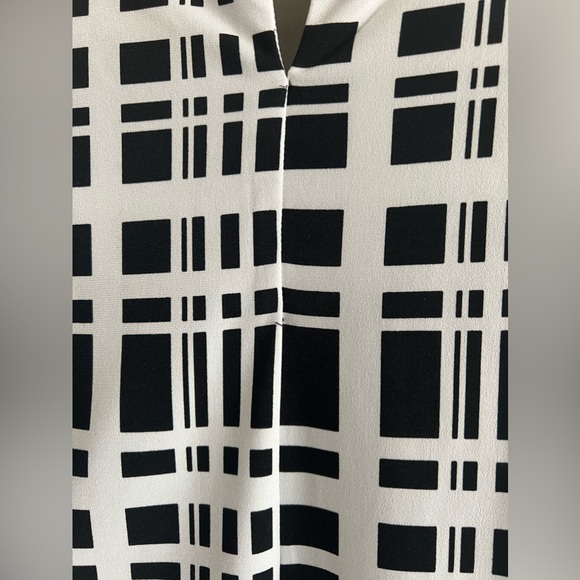 Calvin Klein Pleated Boatneck Sleeveless Blouse XL - Picture 4 of 6